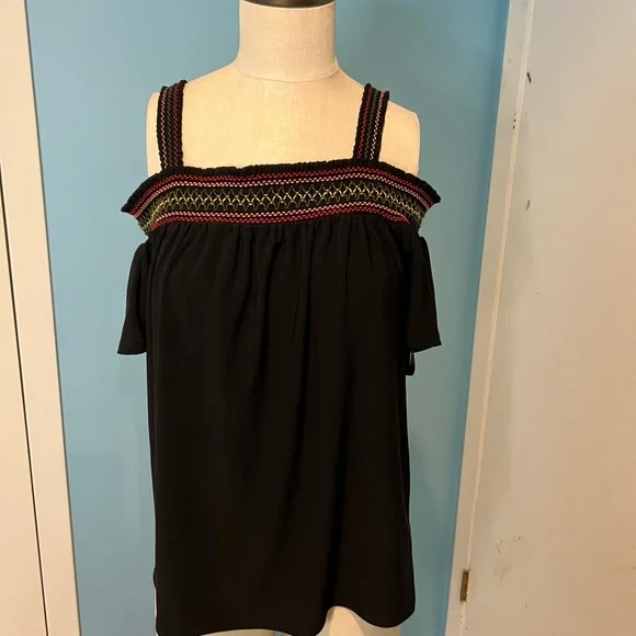 Gorgeous whbm top. Size small off shoulder - Picture 1 of 4